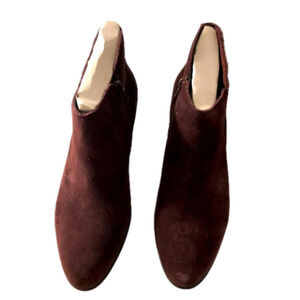 NWT CLARKS Adreena Flora Suede Ankle Boot